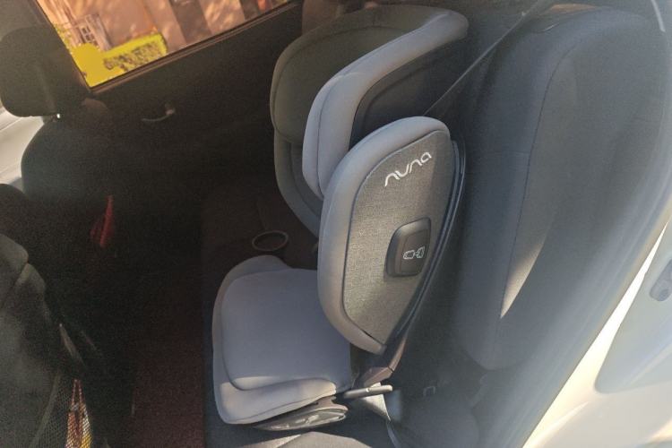 Used SsangYong Korando 2011 2.0T Diesel Two-Wheel Drive Automatic Elite Navigation Version Left Rear Seat