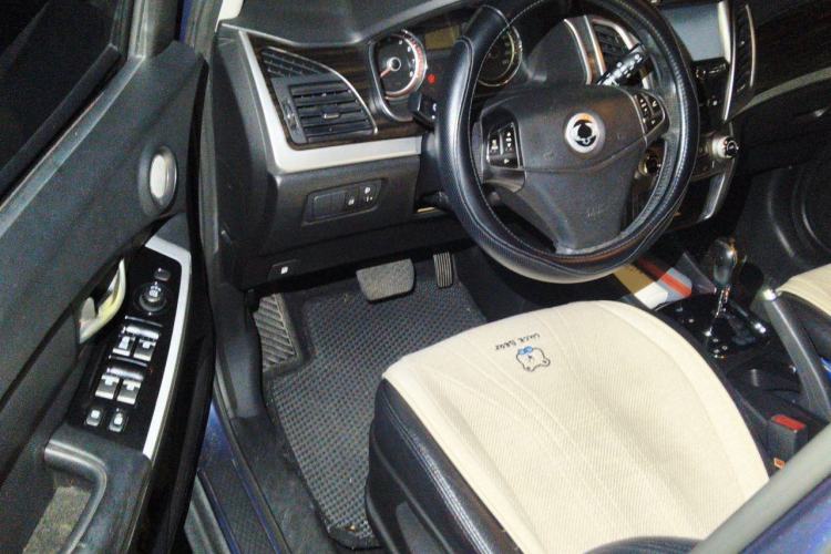 Used SsangYong Korando 2013 2.0L Gasoline Two-Wheel Drive Automatic Elite Edition Driver Seat