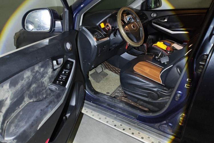 Used SsangYong Korando 2013 2.0L Gasoline Two-Wheel Drive Automatic Elite Edition Driver Seat