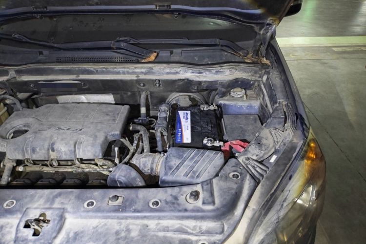 Used SsangYong Korando 2013 2.0L Gasoline Two-Wheel Drive Automatic Elite Edition Engine Bay Left
