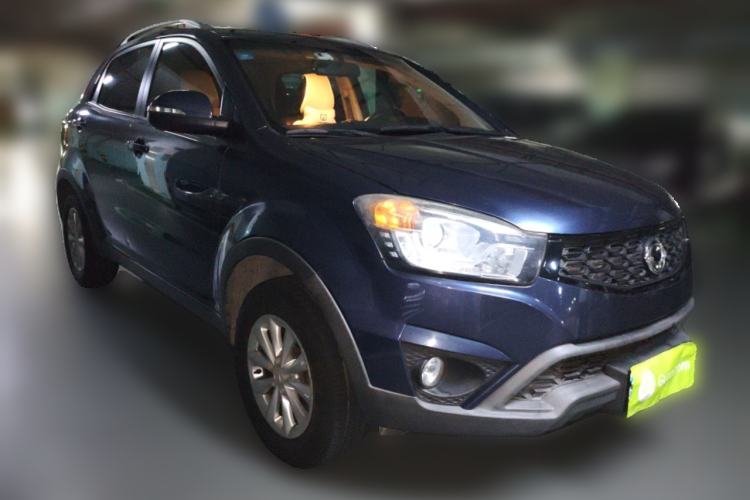Used SsangYong Korando 2013 2.0L Gasoline Two-Wheel Drive Automatic Elite Edition Front Right 45 Deg