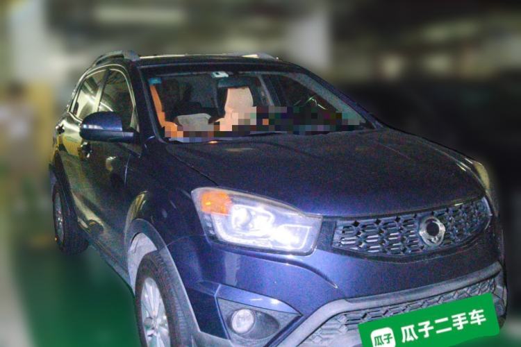 Used SsangYong Korando 2013 2.0L Gasoline Two-Wheel Drive Automatic Elite Edition Front Right 45 Deg