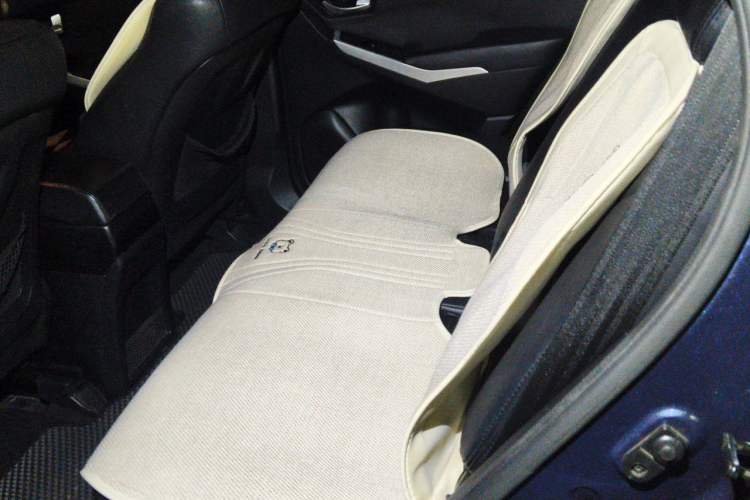 Used SsangYong Korando 2013 2.0L Gasoline Two-Wheel Drive Automatic Elite Edition Left Rear Seat