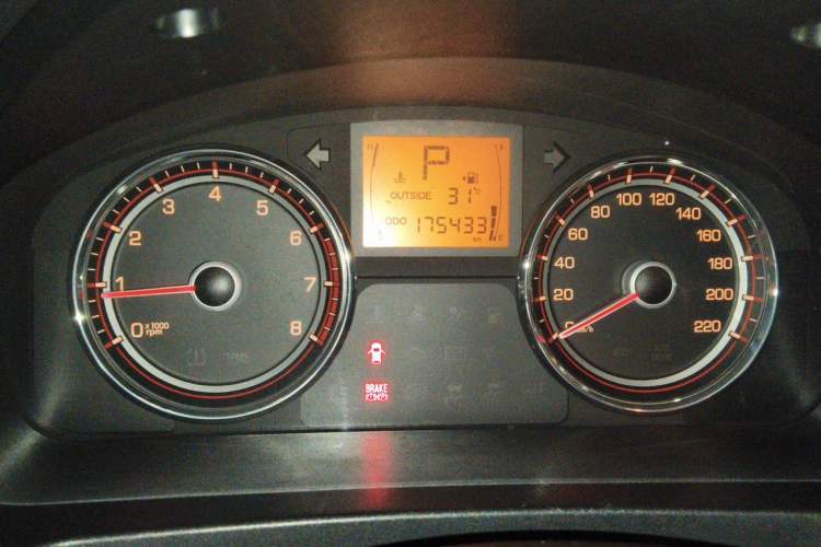 Used SsangYong Korando 2013 2.0L Gasoline Two-Wheel Drive Automatic Elite Edition Odometer Close Up