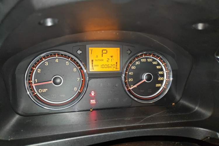 Used SsangYong Korando 2013 2.0L Gasoline Two-Wheel Drive Automatic Elite Edition Odometer Close Up