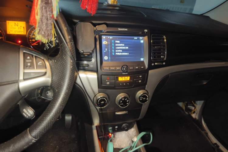 Used SsangYong Korando 2013 2.0L Gasoline 4x4 Automatic Elite Navigation Edition Audio And AC Panel