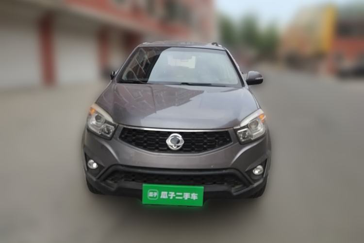 Used SsangYong Korando 2013 2.0L Gasoline Two-Wheel Drive Automatic Luxury Navigation Edition Front