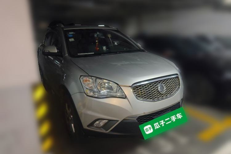 Used SsangYong Korando 2013 2.0L Gasoline 4x4 Automatic Elite Navigation Edition Front Right 45 Deg