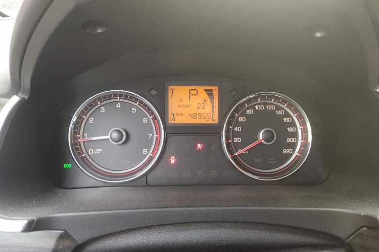 Used SsangYong Korando 2013 2.0L Gasoline Two-Wheel Drive Automatic Luxury Navigation Edition Instrument Cluster