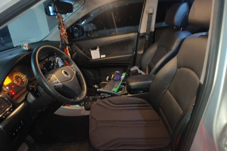 Used SsangYong Korando 2013 2.0L Gasoline 4x4 Automatic Elite Navigation Edition Left Front Seat