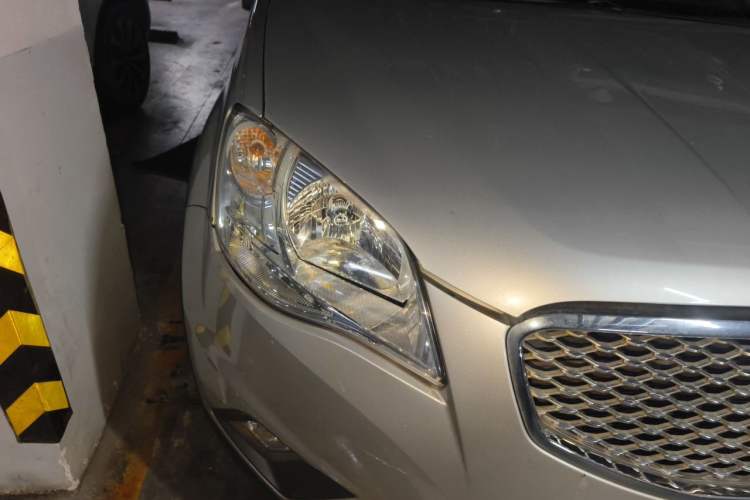 Used SsangYong Korando 2013 2.0L Gasoline 4x4 Automatic Elite Navigation Edition Right Front Headlight