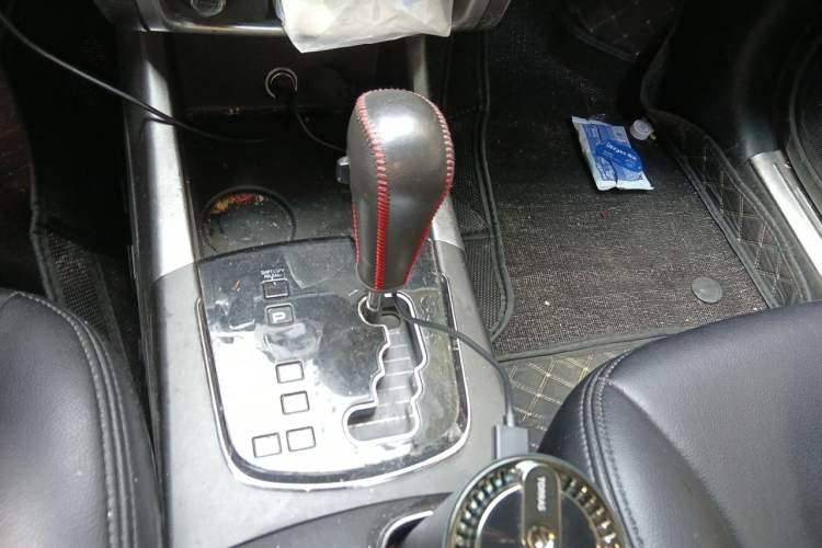 Used SsangYong Korando 2013 2.0L Gasoline Two-Wheel Drive Automatic Elite Edition Gear Lever