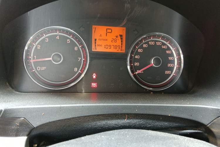 Used SsangYong Korando 2013 2.0L Gasoline Two-Wheel Drive Automatic Elite Edition Instrument Cluster