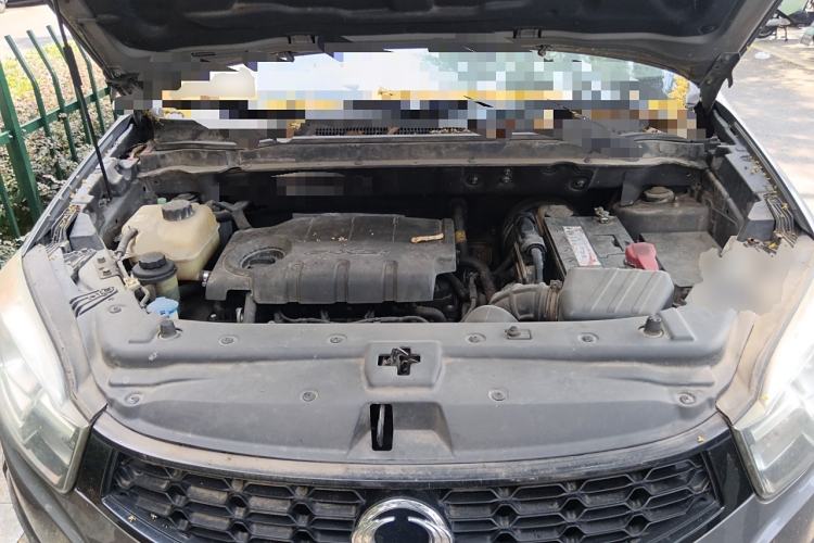 Used SsangYong Korando 2013 2.0L Gasoline Two-Wheel Drive Automatic Elite Edition Engine Bay