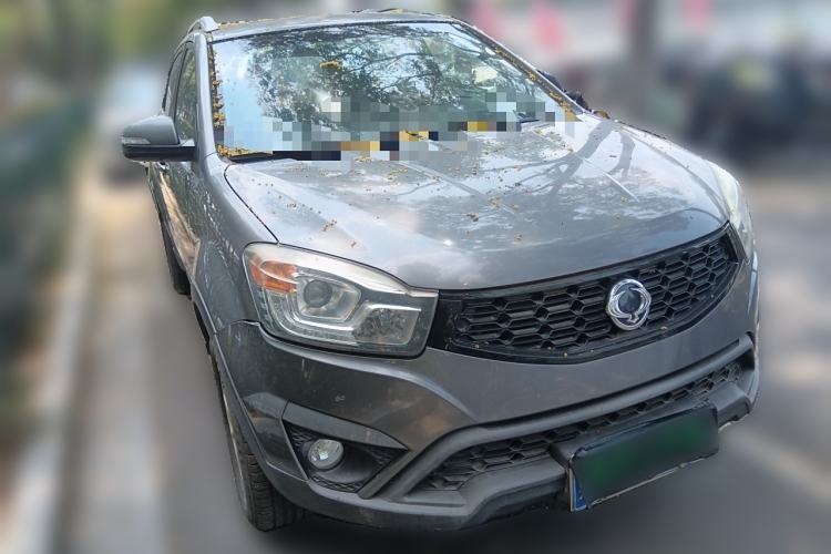 Used SsangYong Korando 2013 2.0L Gasoline Two-Wheel Drive Automatic Elite Edition Front Right 45 Deg