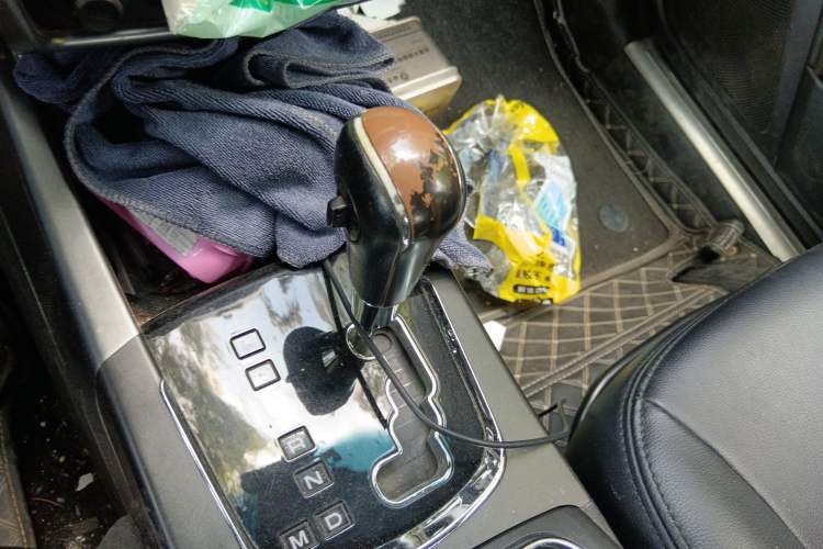 Used SsangYong Korando 2013 2.0L Gasoline Two-Wheel Drive Automatic Elite Edition Gear Lever