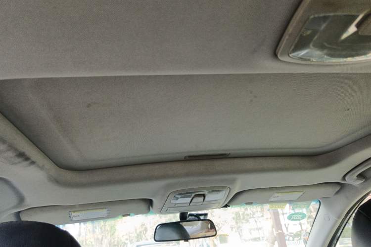 Used SsangYong Korando 2013 2.0L Gasoline Two-Wheel Drive Automatic Elite Edition Headliner