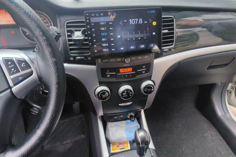 Used SsangYong Korando 2013 2.0L Gasoline 4x4 Automatic Elite Navigation Edition Audio And AC Panel