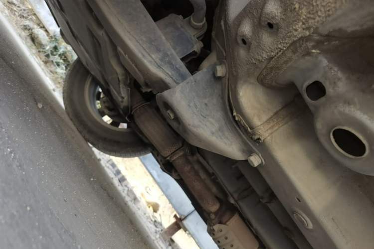 Used SsangYong Korando 2013 2.0L Gasoline Two-Wheel Drive Automatic Elite Edition Chassis Front Left