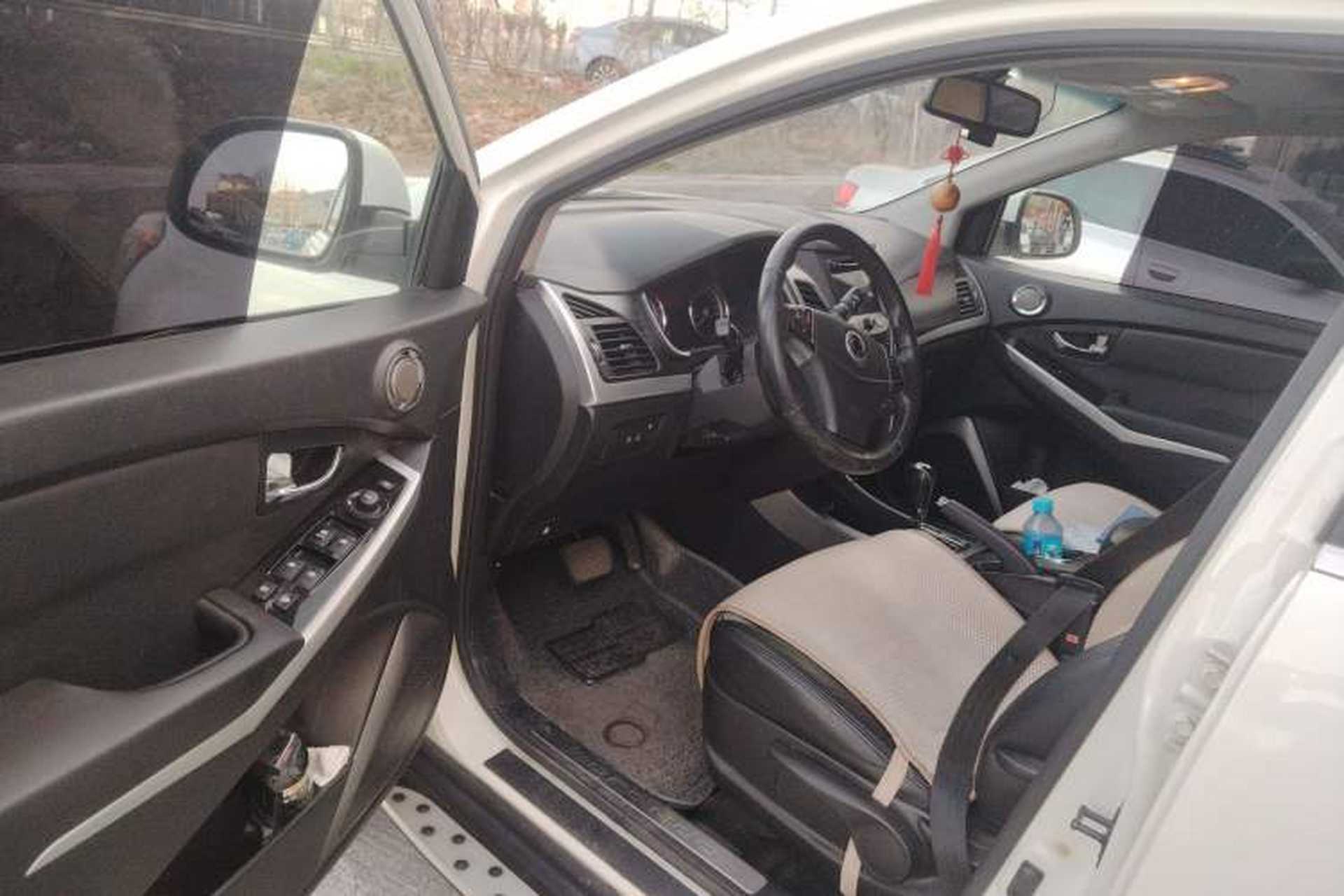 Used SsangYong Korando 2013 2.0L Gasoline Two-Wheel Drive Automatic Luxury Navigation Edition Driver Seat