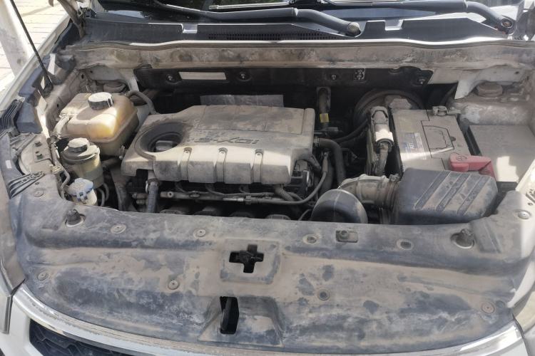 Used SsangYong Korando 2013 2.0L Gasoline 4x4 Automatic Elite Navigation Edition Engine Bay