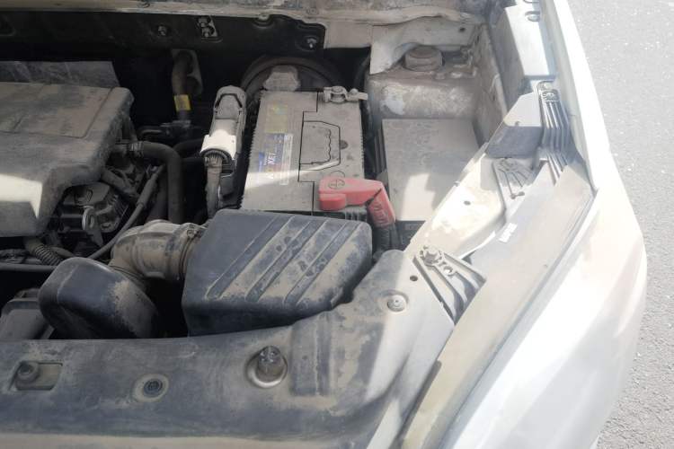 Used SsangYong Korando 2013 2.0L Gasoline 4x4 Automatic Elite Navigation Edition Engine Bay Left