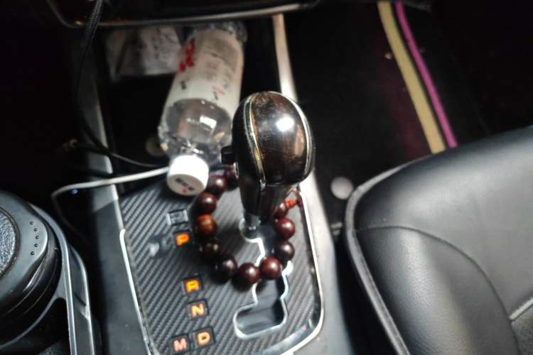 Used SsangYong Korando 2013 2.0L Gasoline Two-Wheel Drive Automatic Elite Edition Gear Lever