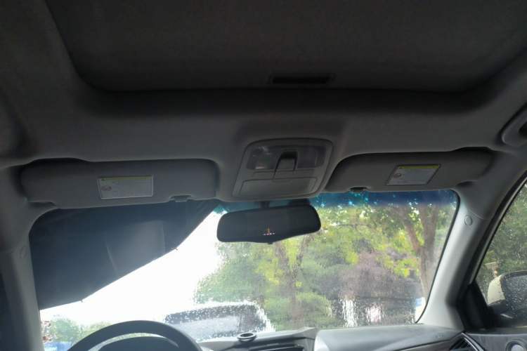 Used SsangYong Korando 2013 2.0L Gasoline Two-Wheel Drive Automatic Elite Edition Headliner