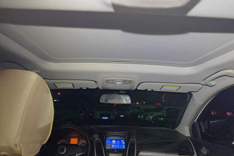 Used SsangYong Korando 2013 2.0L Gasoline Two-Wheel Drive Automatic Elite Edition Headliner