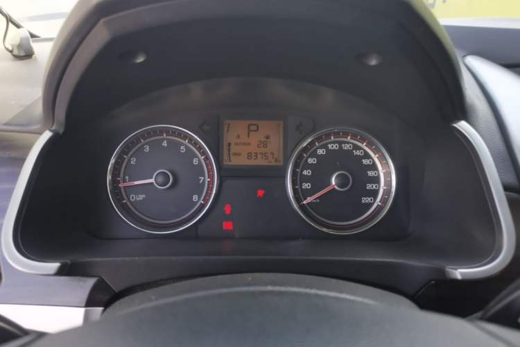 Used SsangYong Korando 2013 2.0L Gasoline Two-Wheel Drive Automatic Elite Edition Instrument Cluster
