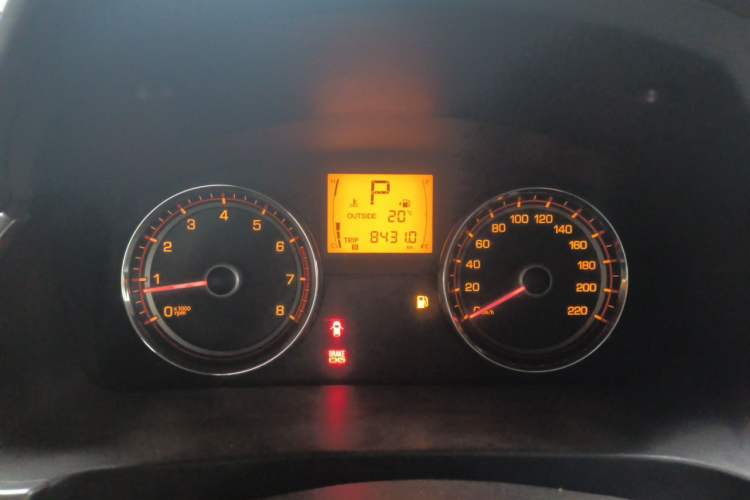 Used SsangYong Korando 2013 2.0L Gasoline Two-Wheel Drive Automatic Elite Edition Instrument Cluster