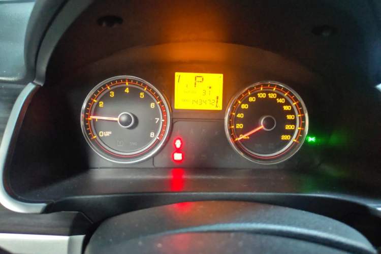 Used SsangYong Korando 2013 2.0L Gasoline Two-Wheel Drive Automatic Elite Edition Instrument Cluster
