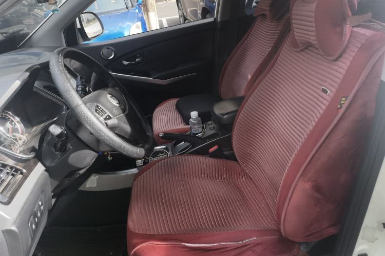 Used SsangYong Korando 2013 2.0L Gasoline 4x4 Automatic Elite Navigation Edition Left Front Seat