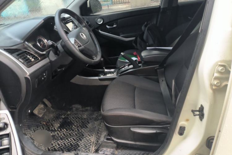 Used SsangYong Korando 2013 2.0L Gasoline Two-Wheel Drive Automatic Elite Edition Left Front Seat