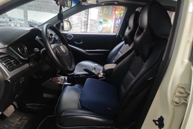 Used SsangYong Korando 2013 2.0L Gasoline Two-Wheel Drive Automatic Elite Edition Left Front Seat