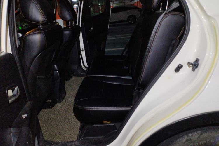 Used SsangYong Korando 2013 2.0L Gasoline Two-Wheel Drive Automatic Elite Edition Left Rear Seat