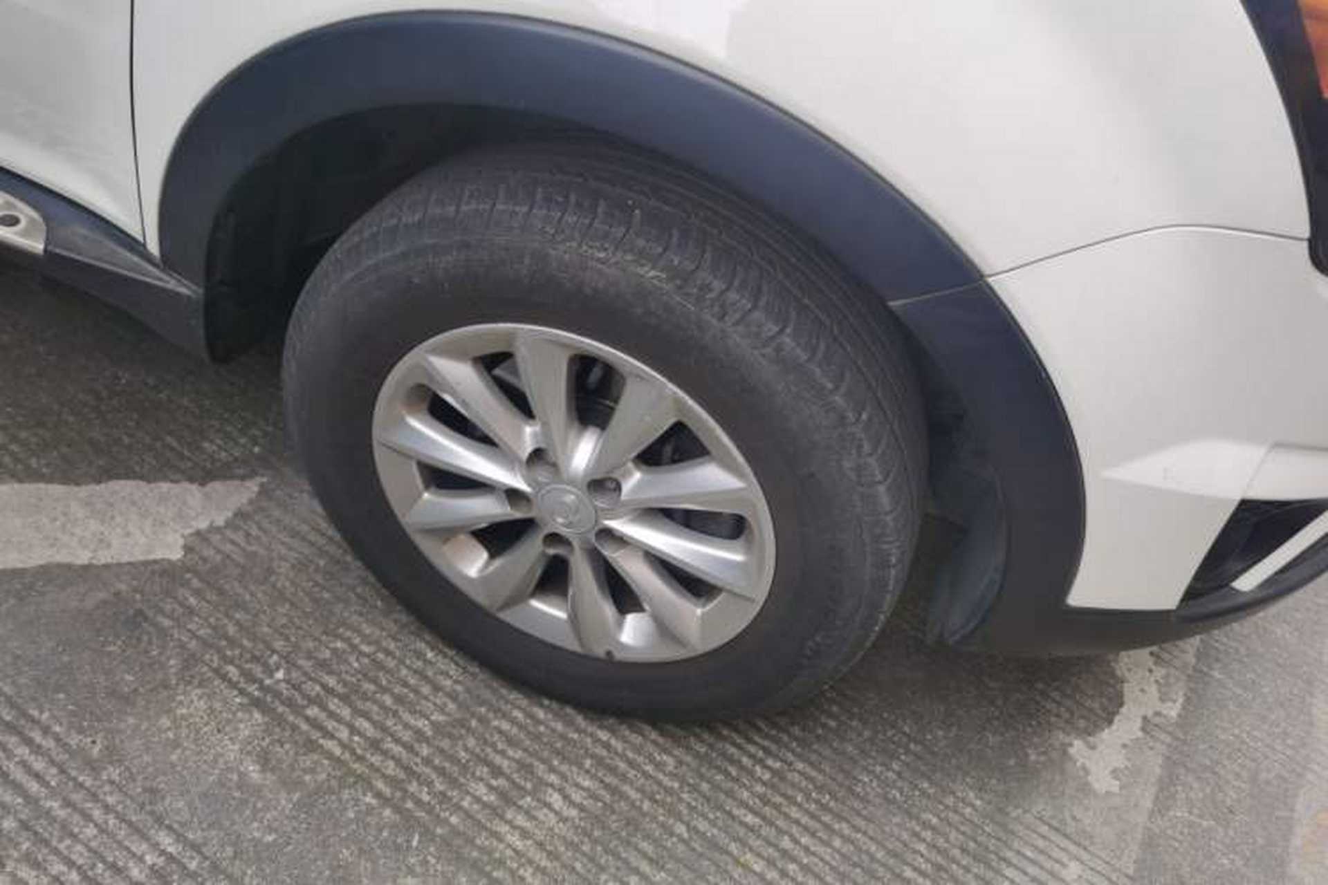 Used SsangYong Korando 2013 2.0L Gasoline Two-Wheel Drive Automatic Elite Edition Right Front Wheel Hub