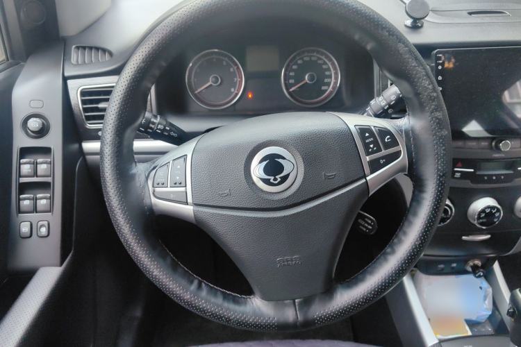 Used SsangYong Korando 2013 2.0L Gasoline 4x4 Automatic Elite Navigation Edition Steering Wheel