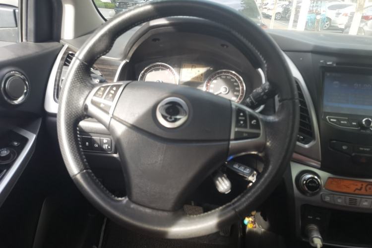 Used SsangYong Korando 2013 2.0L Gasoline 4x4 Automatic Elite Navigation Edition Steering Wheel