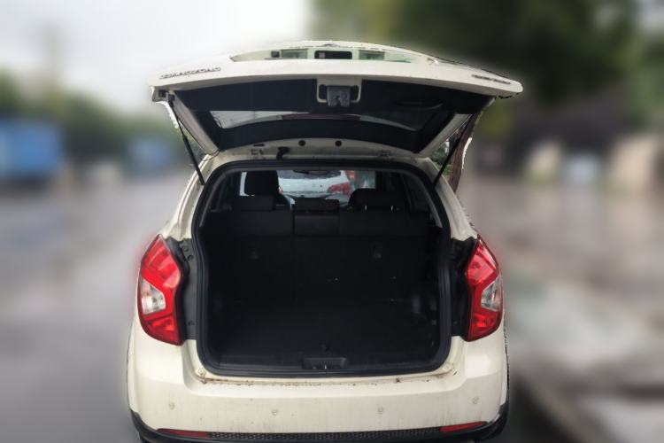 Used SsangYong Korando 2013 2.0L Gasoline Two-Wheel Drive Automatic Elite Edition Trunk