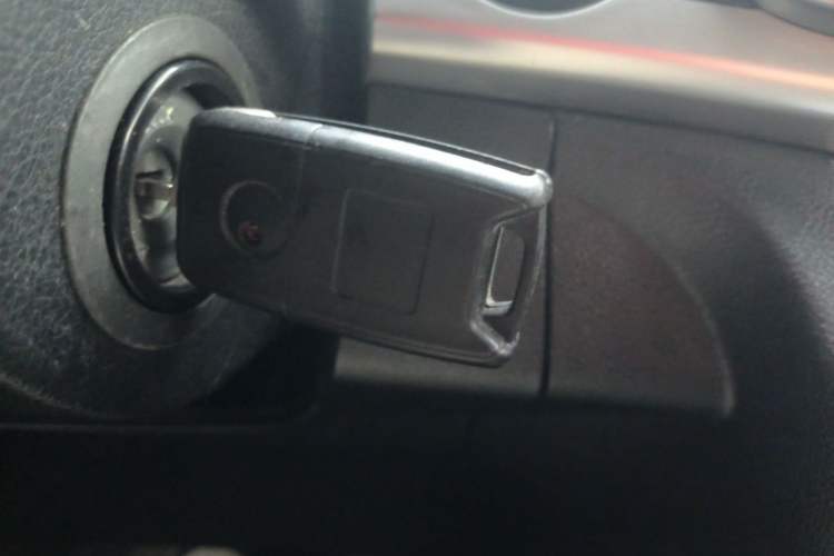 Used SsangYong Korando 2013 2.0L Gasoline Two-Wheel Drive Automatic Elite Edition Vehicle Key