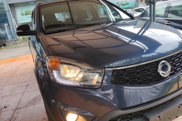 Used SsangYong Korando 2014 2.0L Gasoline 4x4 Automatic Luxury Navigation Edition Exterior 2