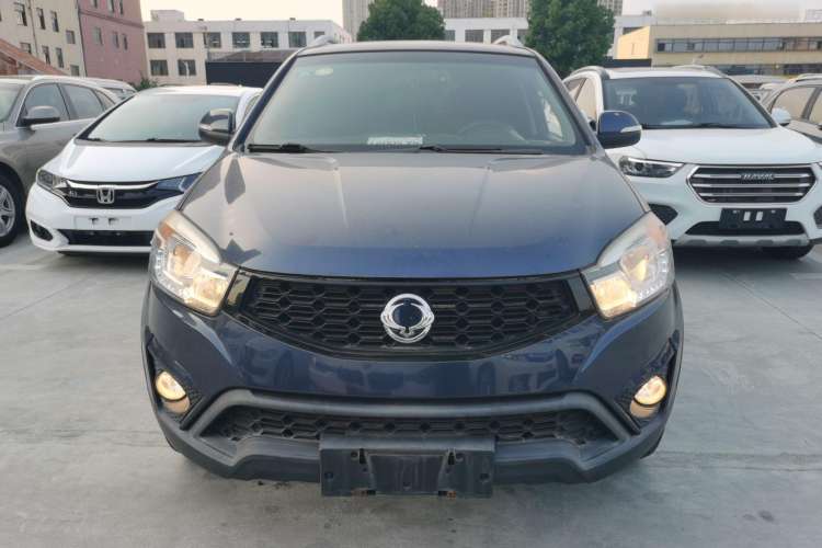 Used SsangYong Korando 2014 2.0L Gasoline Two-Wheel Drive Manual Comfort Navigation Edition Front