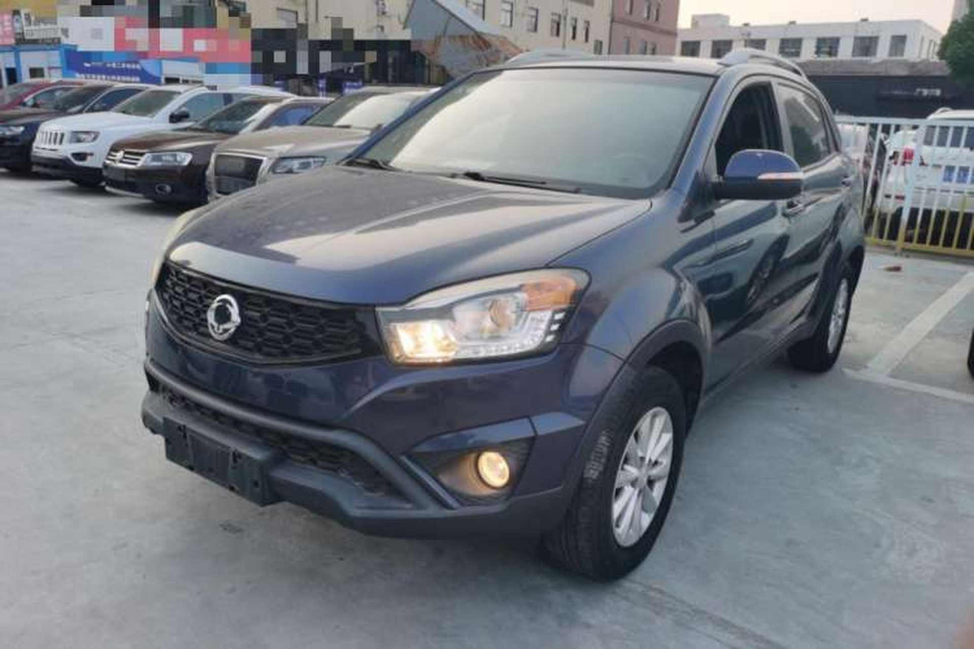 Used SsangYong Korando 2014 2.0L Gasoline Two-Wheel Drive Manual Comfort Navigation Edition Front Left 45 Deg