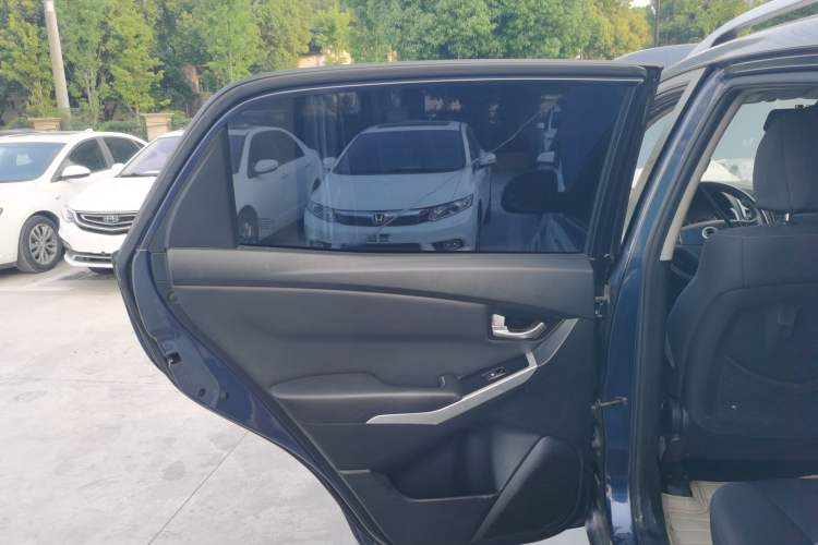 Used SsangYong Korando 2014 2.0L Gasoline Two-Wheel Drive Manual Comfort Navigation Edition Left Rear Door Interior