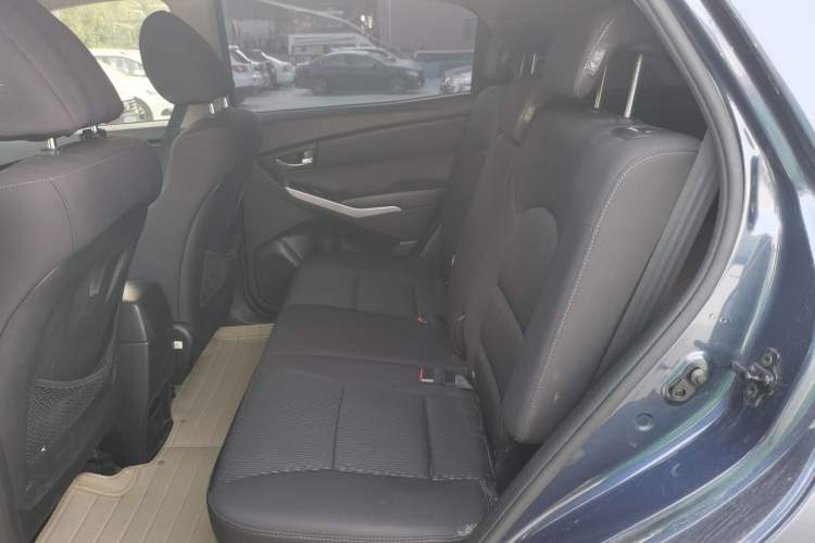 Used SsangYong Korando 2014 2.0L Gasoline Two-Wheel Drive Manual Comfort Navigation Edition Left Rear Seat