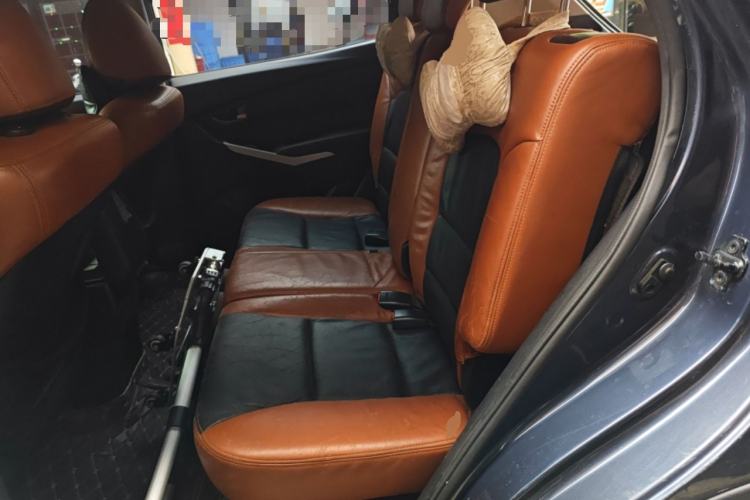 Used SsangYong Korando 2014 2.0L Gasoline Two-Wheel Drive Automatic Elite Navigation Edition Left Rear Seat