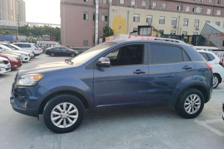 Used SsangYong Korando 2014 2.0L Gasoline Two-Wheel Drive Manual Comfort Navigation Edition Left Side