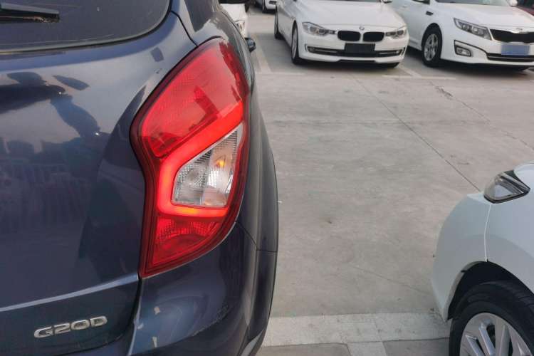 Used SsangYong Korando 2014 2.0L Gasoline Two-Wheel Drive Manual Comfort Navigation Edition Right Rear Taillight
