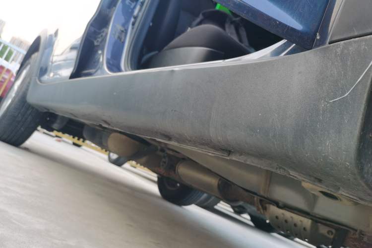 Used SsangYong Korando 2014 2.0L Gasoline Two-Wheel Drive Manual Comfort Navigation Edition Right Side Sill
